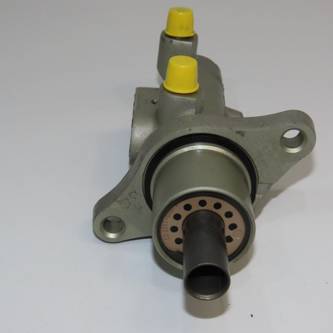 Maitre cylindre occasion FORD FOCUS II Phase 1 09-2004->12-2007 1.6 TI-VCT 1456989 3