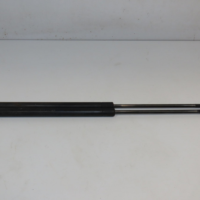 Verin droit hayon occasion  8D9827552F 1