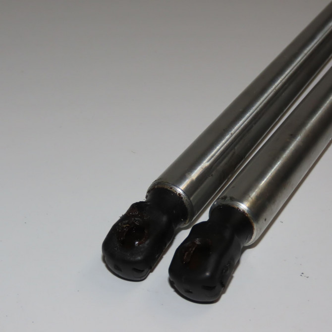 Verin droit hayon occasion AUDI A3 I Phase 1 09-1996->10-2000 1.6i 8D9827552F 3