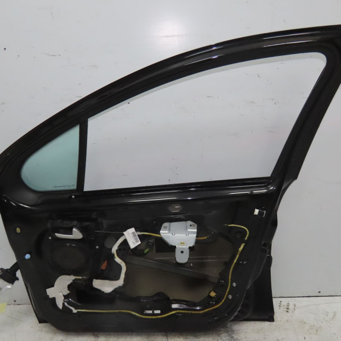 Porte avant droite occasion PEUGEOT 207 Phase 1 04-2006->06-2013 1.4i 75ch 9004X8 2