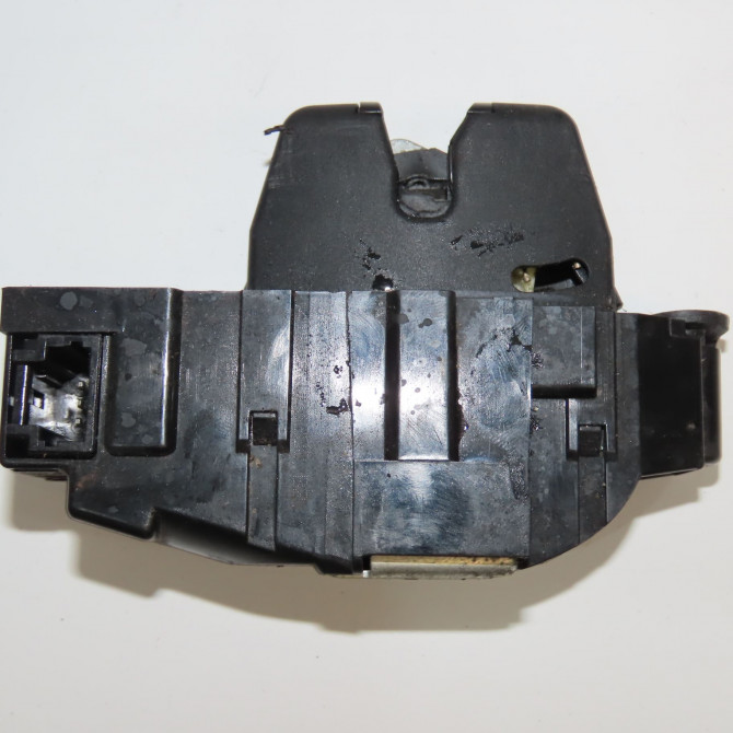 Serrure hayon occasion PEUGEOT 207 Phase 1 04-2006->06-2013 1.4i 75ch 8719G5 2