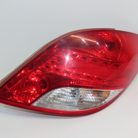 Feu arrière droit occasion PEUGEOT 207 Phase 1 04-2006->06-2013 1.4i 75ch 6351HQ