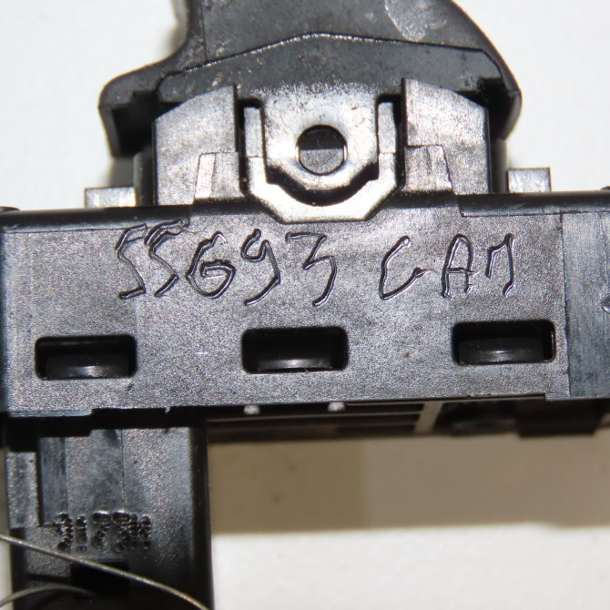 Commande leve-glace porte arrière droite occasion CITROEN C3 PICASSO Phase 1 02-2009->08-2012 1.6 HDi 16v 110ch 6490Q1 6