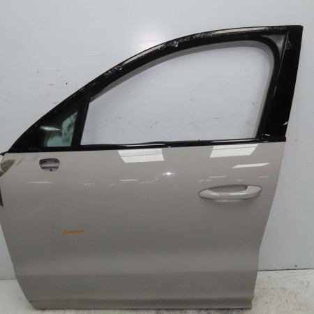 <span class="tt">Porte avant gauche occasion  </span><span class="designation"> </span>