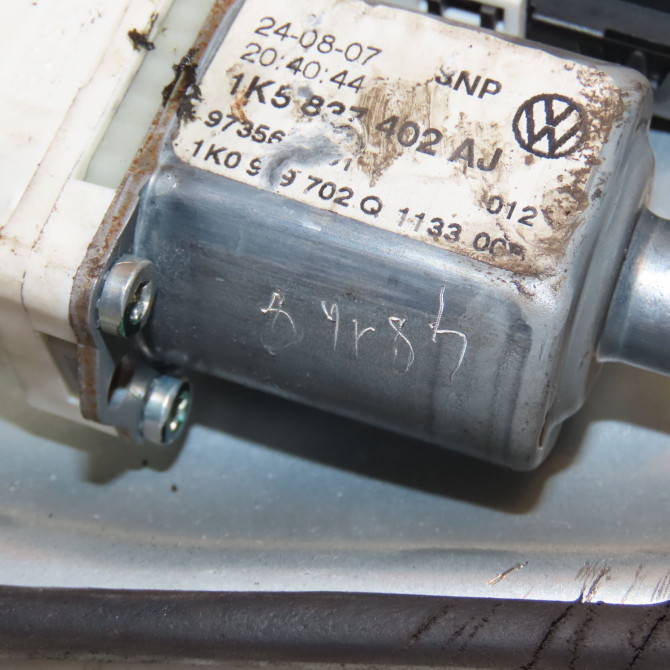 Mecanisme+moteur leve-glace avg occasion VOLKSWAGEN JETTA III Phase 1 09-2005->12-2010 1.9 TDI 105ch 1K5837461B 2