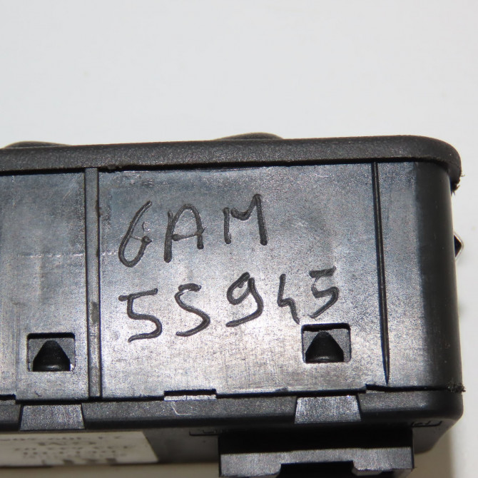 Commande lève-glace porte avant gauche occasion OPEL MERIVA I Phase 1 04-2003->12-2005 1.7 CDTI 24411031 5