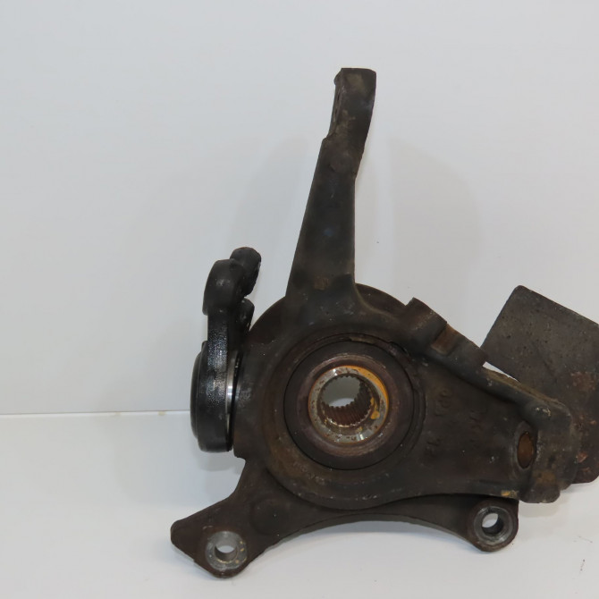 Moyeu avg occasion PEUGEOT 407 phase 1 SW 07-2004->07-2008 2.0 HDI 136ch 330780 2