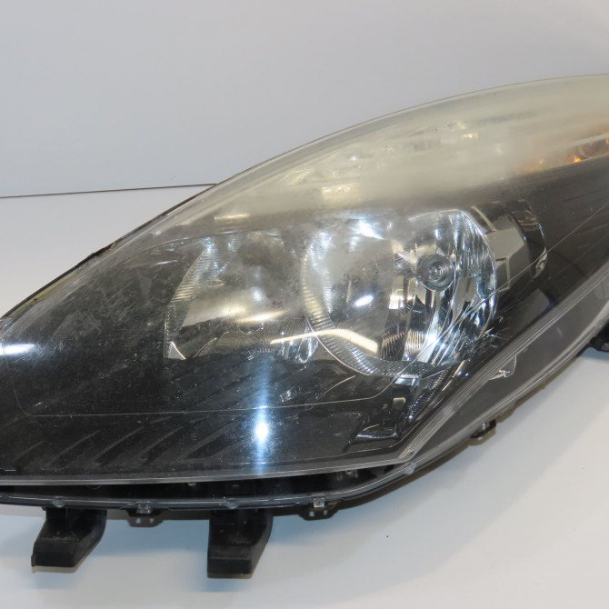 Phare gauche occasion RENAULT SCENIC III Phase 1 04-2009->11-2011 1.5 DCI 105ch 260606760R 1