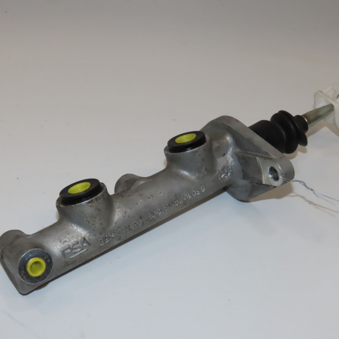 Maitre cylindre occasion CITROEN 9838882280 2