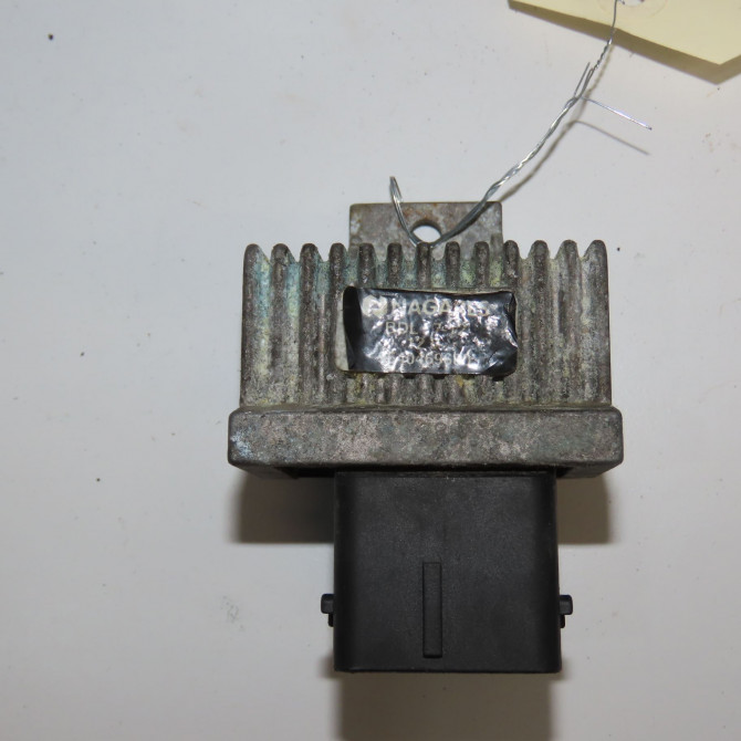 Boitier de préchauffage occasion RENAULT MEGANE II Phase 1 09-2003->12-2005 1.5 DCI 105ch 9640469680 1