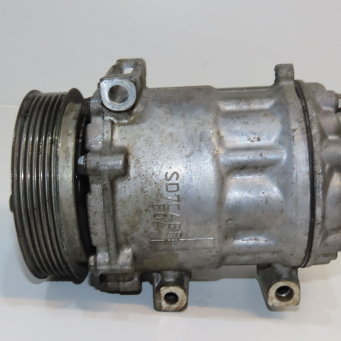 Compresseur air conditionne occasion PEUGEOT 407 COUPE Phase 1 10-2005->12-2011 2.0 HDI 136ch 9800840380 4