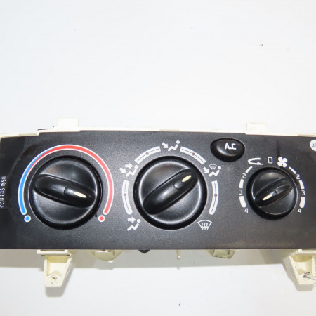 Commande de chauffage occasion RENAULT SCENIC I Phase 2 08-1999->06-2003 1.9 DCI 100ch 7701048378