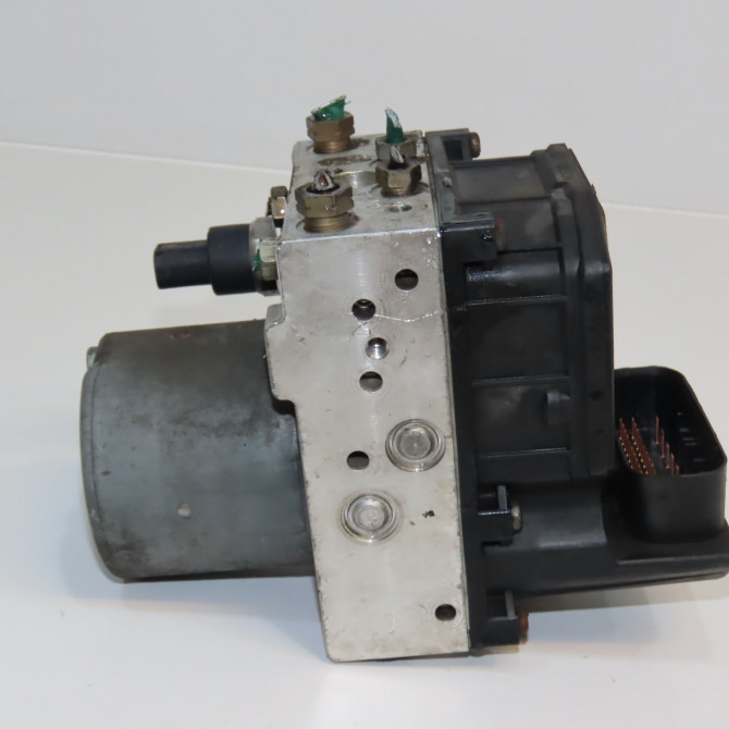 Unité hydraulique ABS occasion RENAULT SCENIC I Phase 2 08-1999->06-2003 1.9 DCI 100ch 7701050006 4