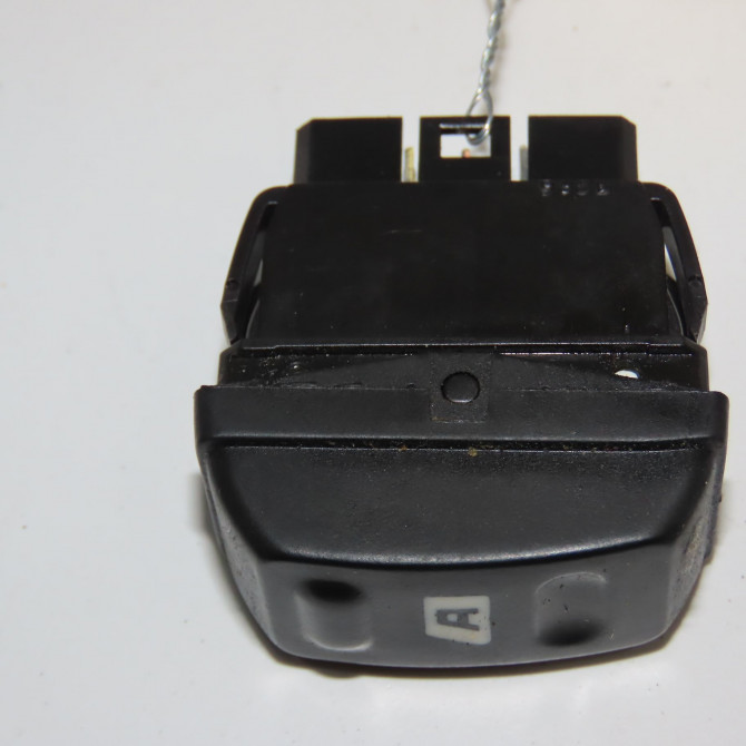 Commande lève-glace porte avant gauche occasion CITROEN XSARA PICASSO Phase 1 12-1999->02-2004 2.0 HDi 90ch 655407 2