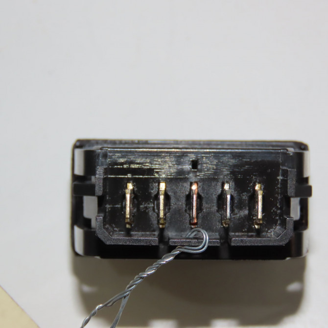 Commande lève-glace porte avant gauche occasion CITROEN XSARA PICASSO Phase 1 12-1999->02-2004 2.0 HDi 90ch 655407 3