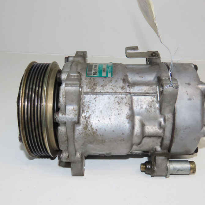 Compresseur air conditionne occasion CITROEN XSARA PICASSO Phase 1 12-1999->02-2004 2.0 HDi 90ch 9800859180 4