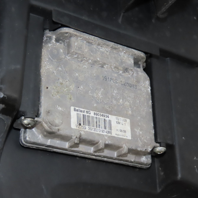 Phare gauche occasion RENAULT SCENIC III Phase 1 04-2009->11-2011 1.9 DCI 130ch 260607549R 5