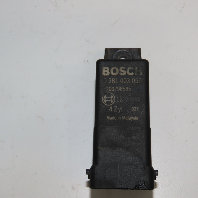 Boitier de préchauffage occasion RENAULT SCENIC III Phase 1 04-2009->11-2011 1.9 DCI 130ch 110673774R 1