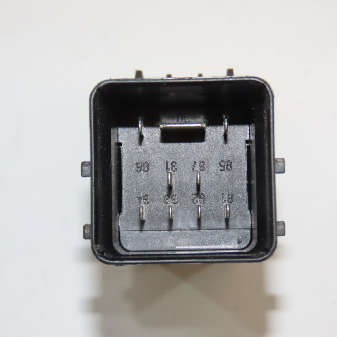 Boitier de préchauffage occasion RENAULT SCENIC III Phase 1 04-2009->11-2011 1.9 DCI 130ch 110673774R 3