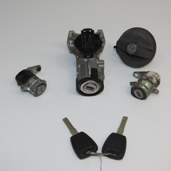 Kit serrures + antivol occasion CITROEN JUMPER III Phase 1 06-2006->... 2.2 HDi 130ch 4162VN 1