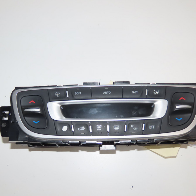 Commande de chauffage occasion RENAULT SCENIC III Phase 1 04-2009->11-2011 1.9 DCI 130ch 275109409R 1