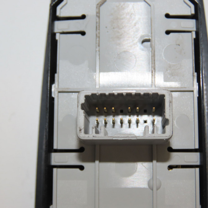 Commande lève-glace porte avant gauche occasion RENAULT SCENIC III Phase 1 04-2009->11-2011 1.9 DCI 130ch 809610017R 3