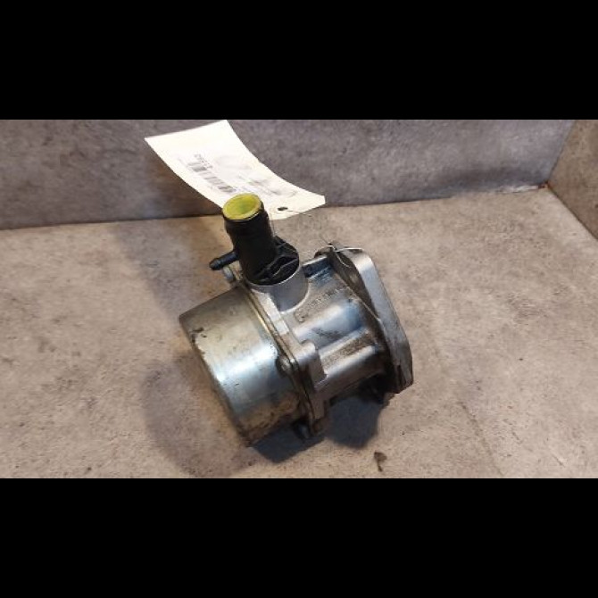 Pompe a vide occasion RENAULT CLIO III Phase 2 03-2009->12-2014 1.5 DCI 70ch 146505272R 2