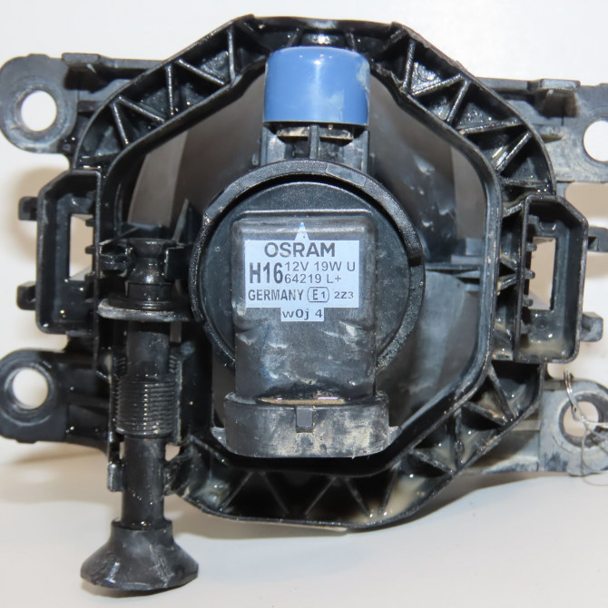 Phare antibrouillard avant gauche occasion DACIA SANDERO II Phase 1 04-1995->04-1999 1.0i 75ch 261500097R 2