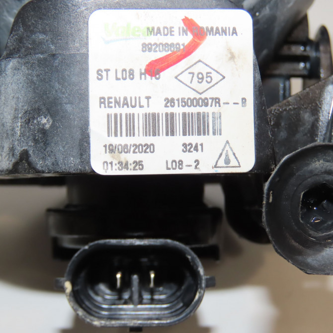 Phare antibrouillard avant gauche occasion DACIA SANDERO II Phase 1 04-1995->04-1999 1.0i 75ch 261500097R 3