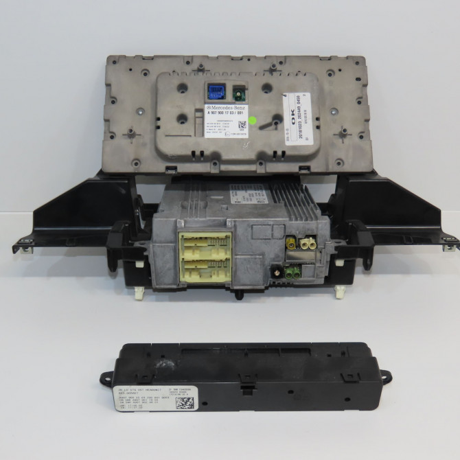 Autoradio occasion MERCEDES 4209003305 2