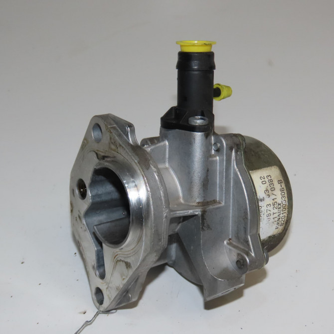 Pompe a vide occasion RENAULT MODUS Phase 2 01-2008->12-2012 1.5 DCI 75ch 146505272R 1