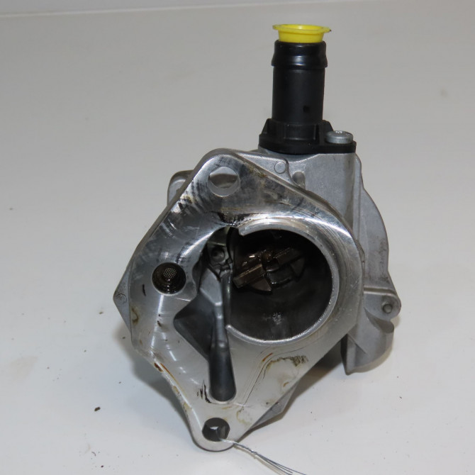 Pompe a vide occasion RENAULT MODUS Phase 2 01-2008->12-2012 1.5 DCI 75ch 146505272R 5
