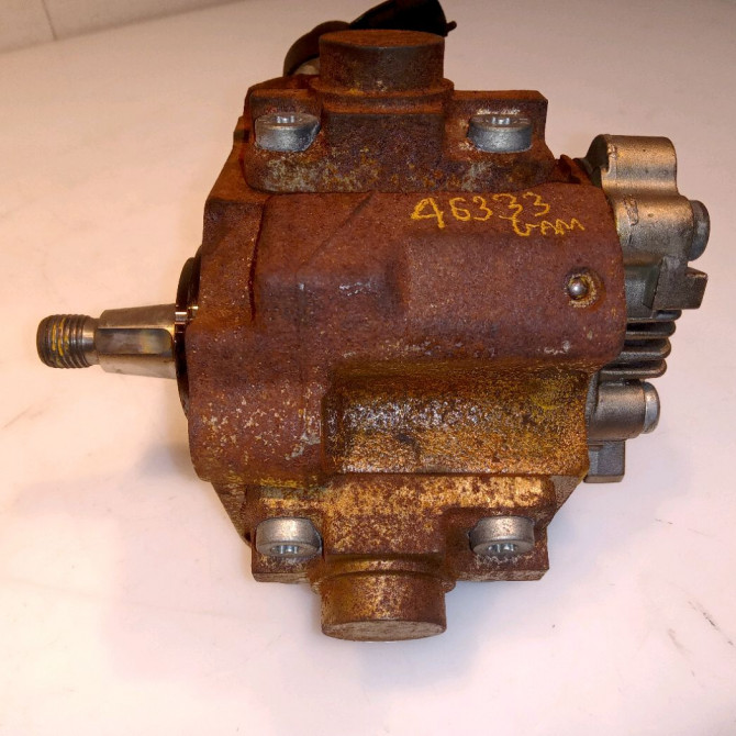 Pompe hp occasion RENAULT SCENIC III Phase 1 04-2009->11-2011 1.9 DCI 130ch 8200945033 3