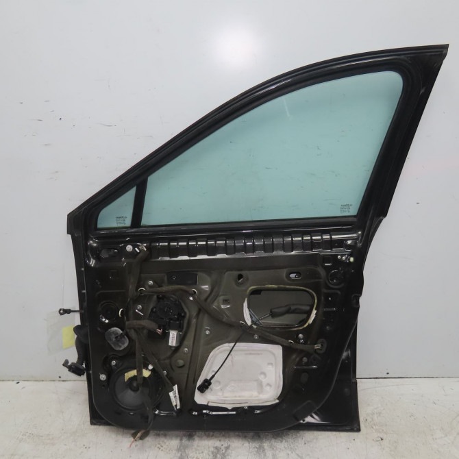 Porte avant droite occasion RENAULT SCENIC III Phase 1 04-2009->11-2011 1.9 DCI 130ch 801008349R 2