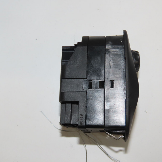 Commande lève-glace porte avant droite occasion PEUGEOT 206 Phase 1 09-1998->03-2009 1.4i 9331FP 3