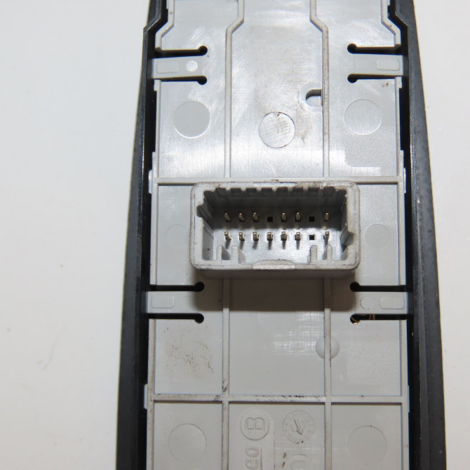 Commande lève-glace porte avant gauche occasion RENAULT SCENIC III Phase 1 04-2009->11-2011 1.9 DCI 130ch 809610017R 3