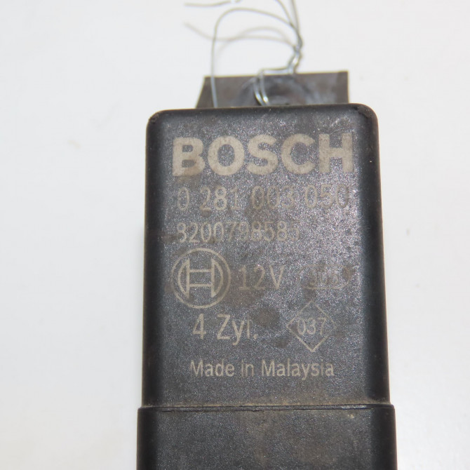 Boitier de préchauffage occasion RENAULT SCENIC III Phase 1 04-2009->11-2011 1.9 DCI 130ch 110673774R 5