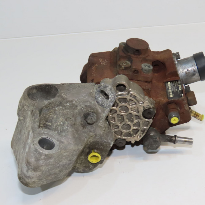 Pompe hp occasion RENAULT SCENIC III Phase 1 04-2009->11-2011 1.9 DCI 130ch 8200945033 4