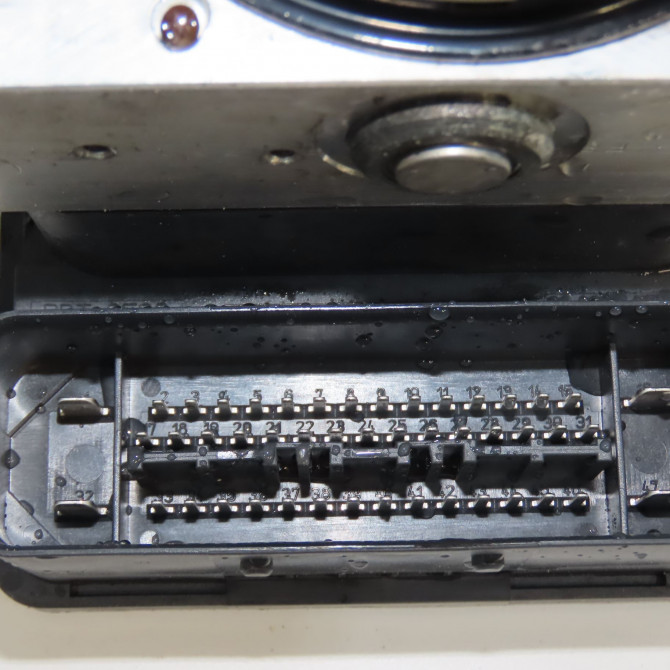 Unité hydraulique ABS occasion CITROEN DS3 Phase 1 11-2009->03-2014 1.4 VTi 16v 95ch 4541QT 6