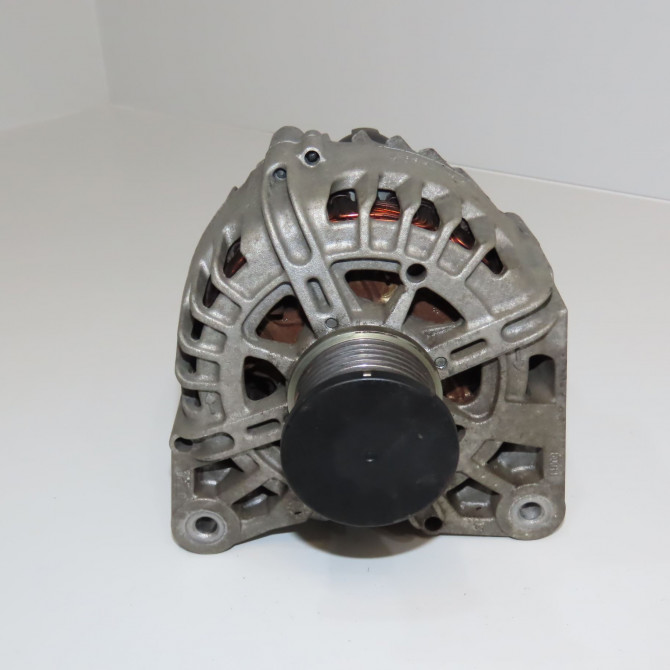 Alternateur occasion RENAULT MEGANE III Phase 3 10-2013->... 8200854119 2