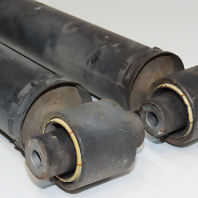 Amortisseur arrière droit occasion RENAULT MEGANE III Phase 3 10-2013->... 562108685R 2