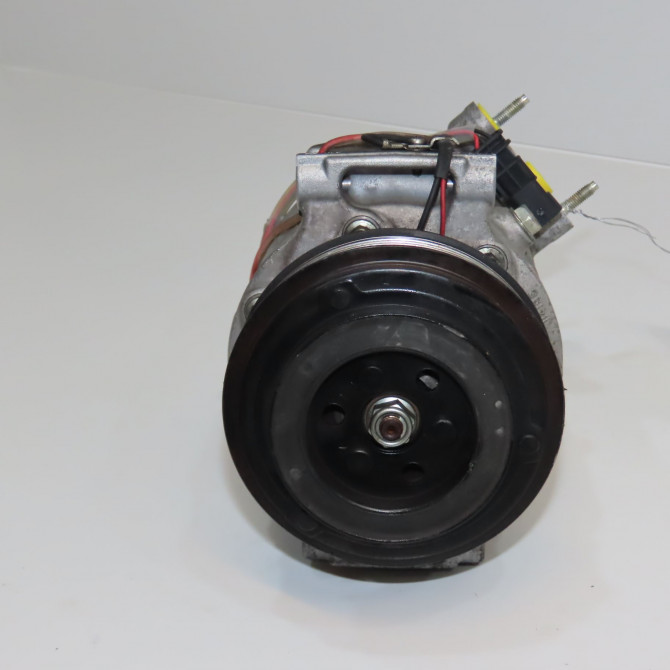 Compresseur air conditionne occasion LAND ROVER RANGE ROVER EVOQUE LR112585 2