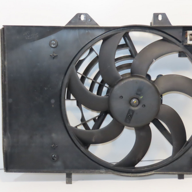 Ventilateur de refroidissement occasion PEUGEOT 208 Phase 2 04-2015->... 1.6 BlueHDI 75ch 9801666680 1