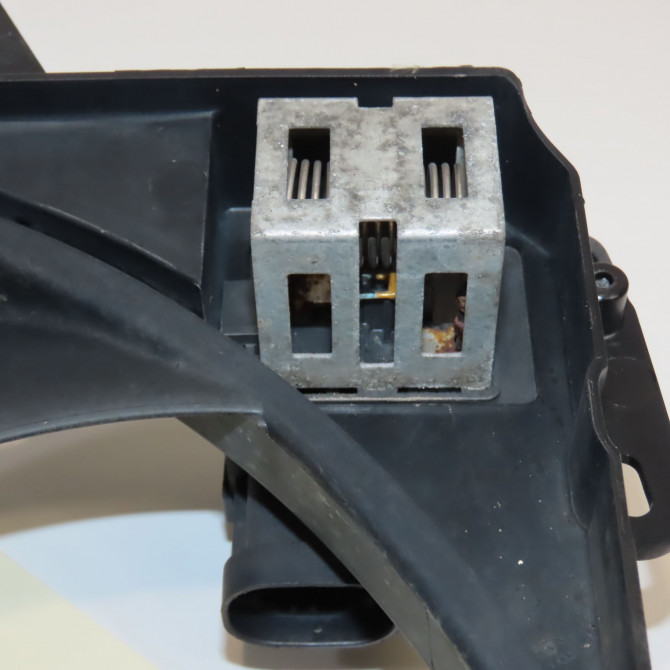 Ventilateur de refroidissement occasion PEUGEOT 208 Phase 2 04-2015->... 1.6 BlueHDI 75ch 9801666680 4