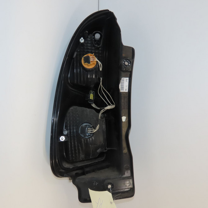 Feu arrière droit occasion CITROEN C3 PICASSO Phase 1 02-2009->08-2012 1.6 HDi 90ch 6351GL 2