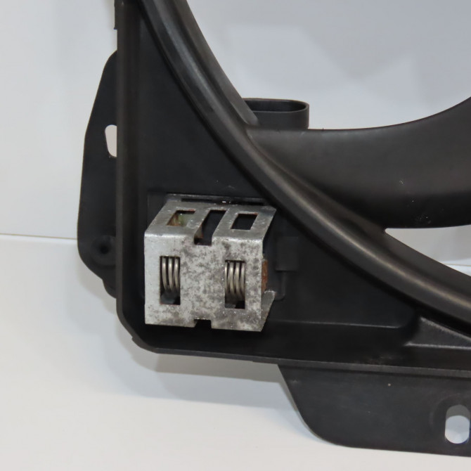 Ventilateur de refroidissement occasion CITROEN C3 PICASSO 9801666680 2