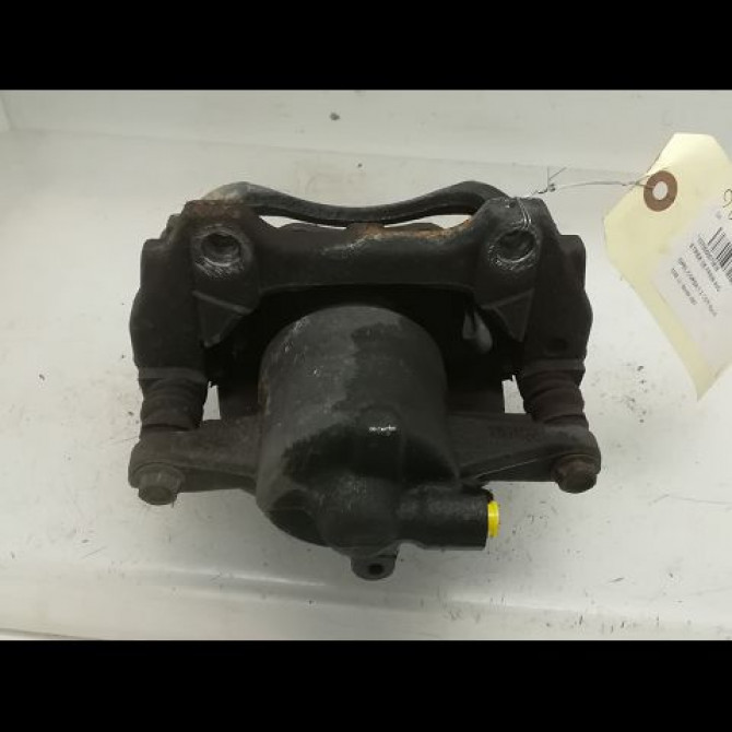 Etrier de frein avant gauche occasion OPEL CORSA IV 93191695 2
