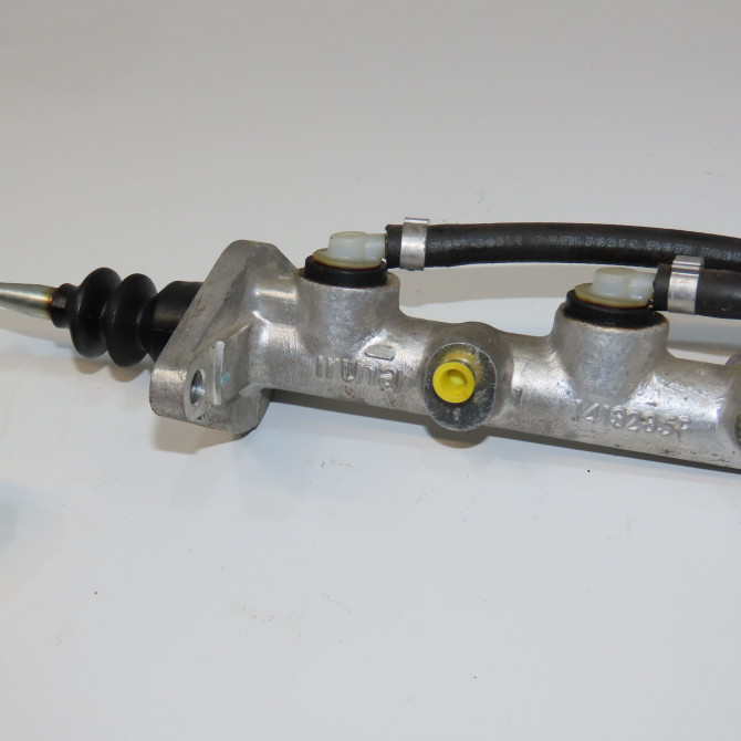 Maitre cylindre occasion CITROEN 9838882280 2