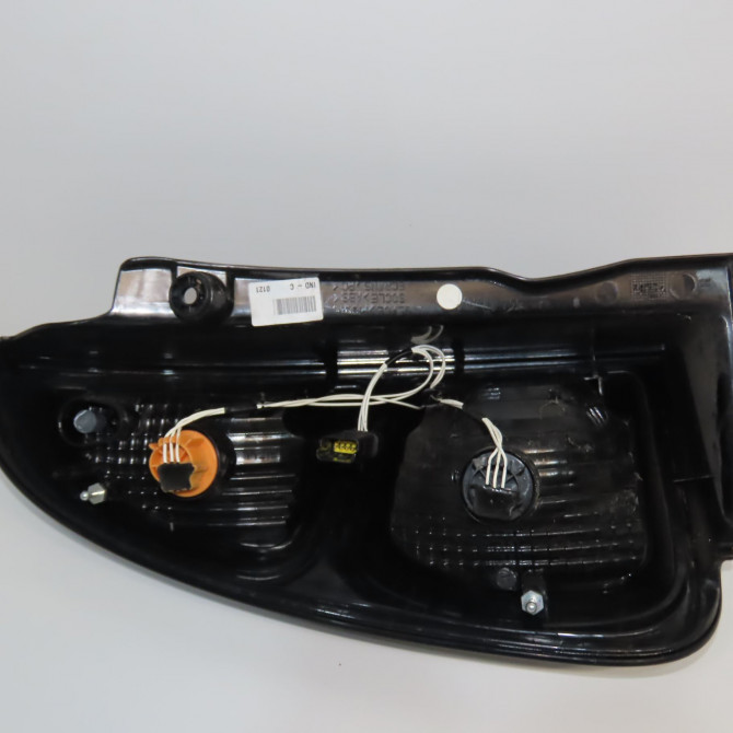 Feu arrière droit occasion CITROEN C3 PICASSO 6351GL 2