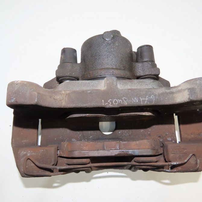 Etrier de frein avant droit occasion VOLKSWAGEN EOS Phase 1 04-2006->01-2011 2.0 TDI 140ch 1K0615124E 4